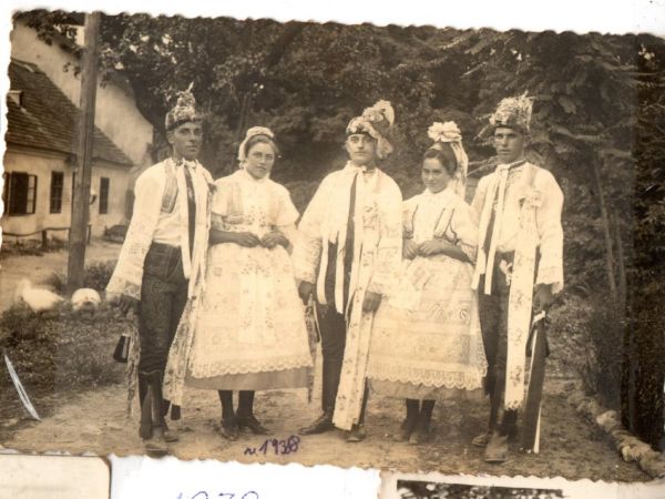 Webové stránky o historii i současnosti kroje v Lednici spuštěny